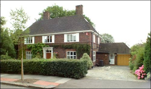39 Ingram Avenue
